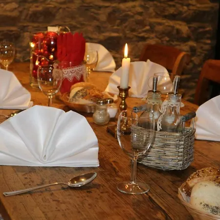 Winzerhaeuschen Am Brunnen 4*